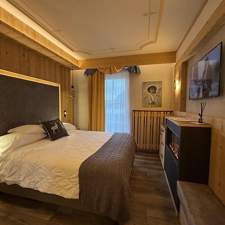 Alexander Hotel Alpine Wellness Dolomites モルヴェーノ エクステリア 写真